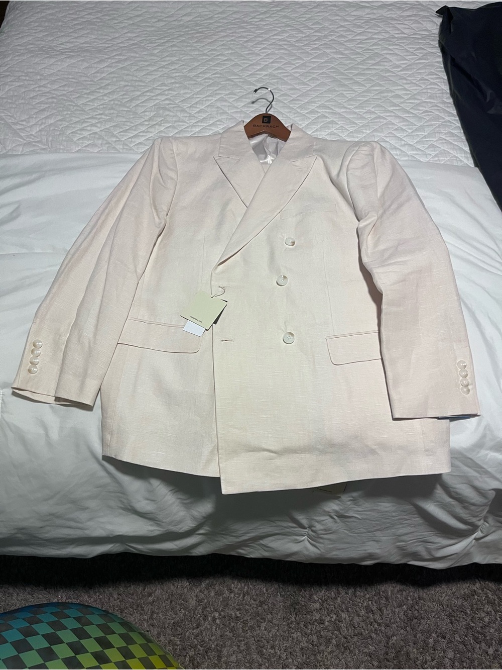 Men's Double-Breasted Cream Linen suit.